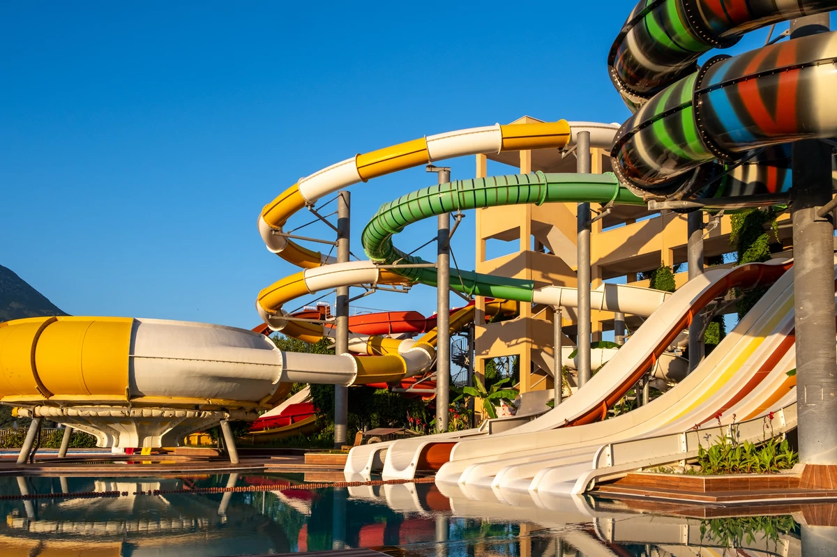 In ija Dobija Akva Park Sa 11 Bazena I Hotelom Sti u Panonske Terme In ija Dobija Akva Park Sa 11 Bazena I Hotelom Sti u Panonske Terme