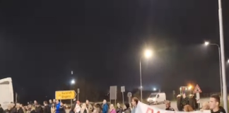 Podržavaju štrajk glađu zahtevajući izbore — mitrovački blokaderi otkrili svoje namere