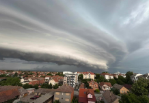 Nevreme protutnjalo Sremom: Čitaoci poslali dramatične fotografije i snimke iz Rume, Erdevika, Mitrovice i Pavlovaca