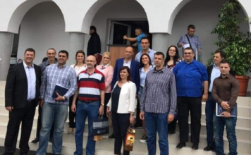 NI ČASTI NI OBRAZA! Dok studenti GODINAMA uče na državnim fakultetima, POLITIČARI ekspresno diplomiraju na privatnim