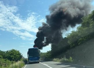 Sudar kamiona i autobusa kod Platičeva
