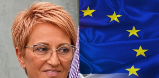 Odbornici Demokratske stranke smetaju krst i simboli pravoslavlja na studentskim protestima