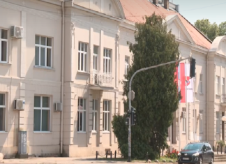 NESNOSAN SMRAD GUŠI INĐIJU: Građani zatvaraju prozore čim padne mrak, sumnja pada na Energo-zelenu